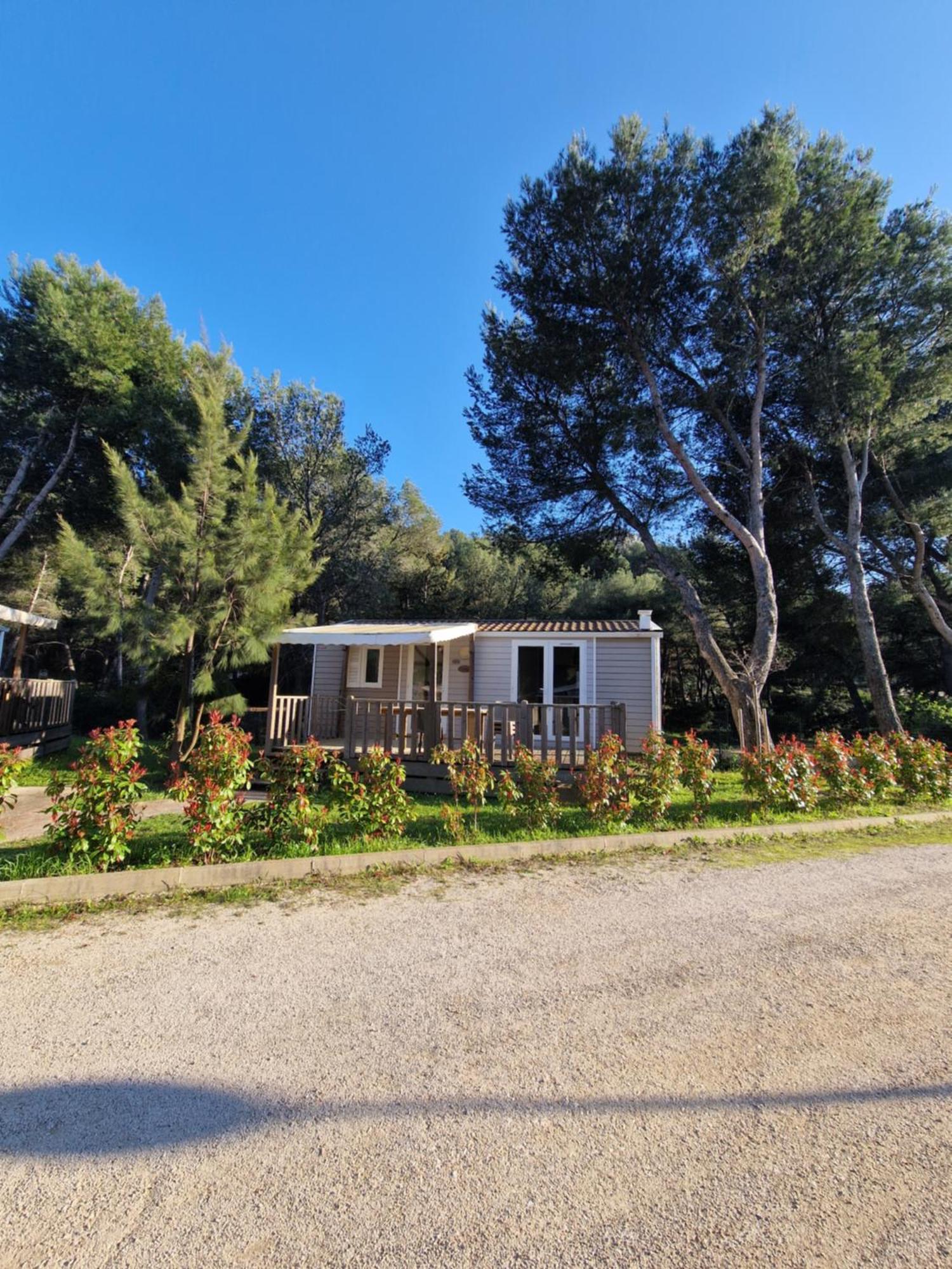Camping Aux Portes De Cassis Roquefort-la-Bédoule Dış mekan fotoğraf
